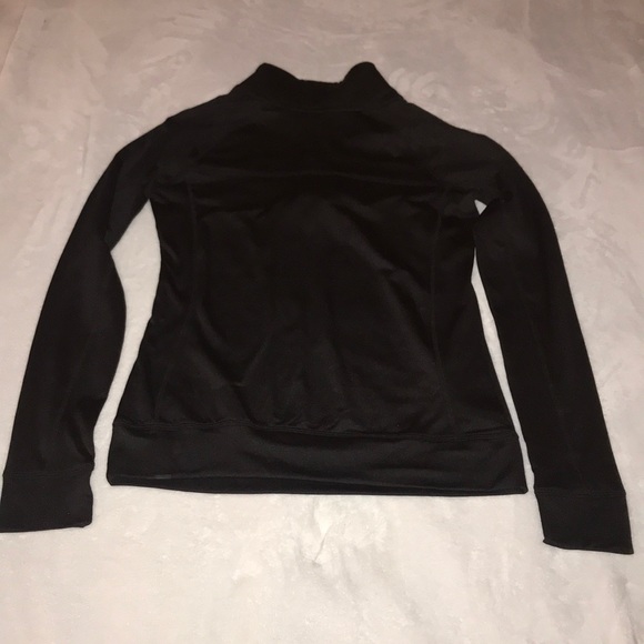 VS Pink pullover π - Picture 3 of 4